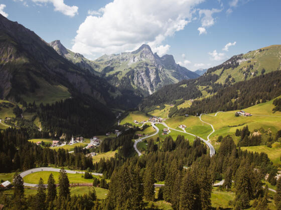 Blick nach Schröcken von Neßlegg zum Körbersee