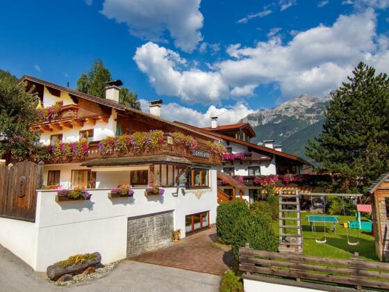 sonnleitn1-sep16-cropped