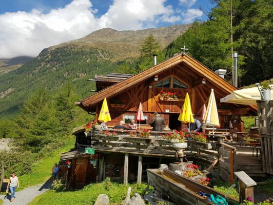 Sahnestüberl Hütte auf dem Weg nach Obergurgl