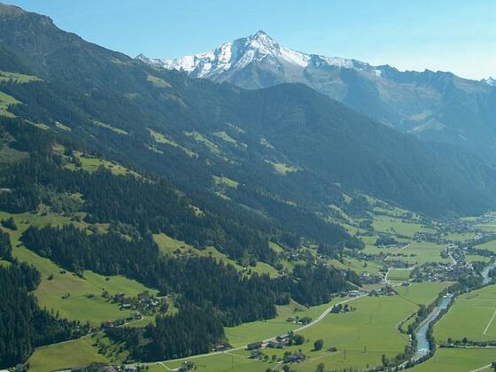 Blick vom Zellberg zur Ahornspitze