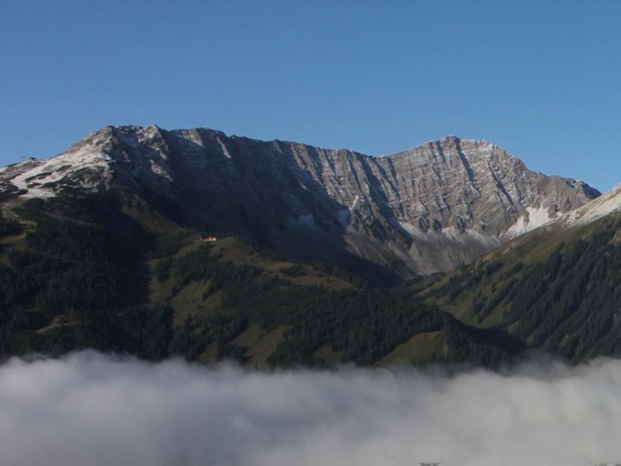 Blick von Tuftelalm zu Gartner Wand und Wolfratshauser Hütte