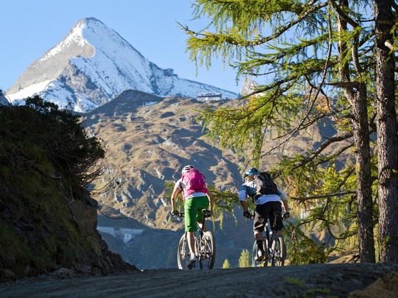 Landschaftlich einzigartige Uphill-Strecke vom Zentrum Kapruns bis zum Alpincenter