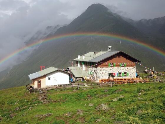 Der Regenbogen über dem Gleirschtal.