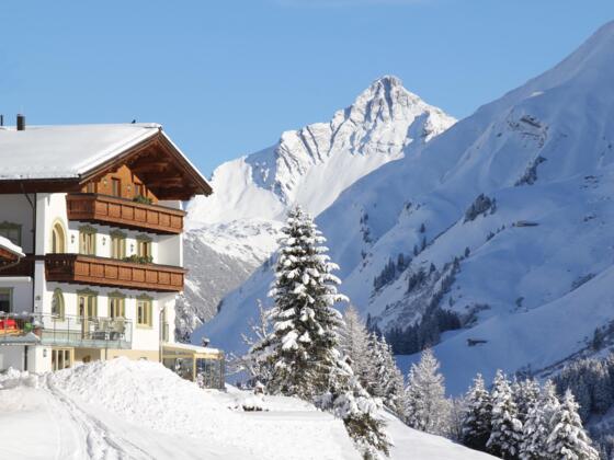 Bergland mit Bieberkopf