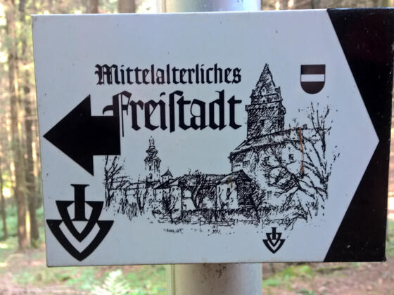 Wegweiser des Wanderweges