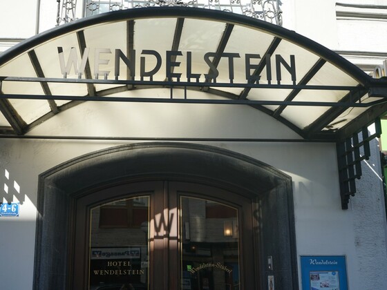 Hotel Wendelstein Rosenheim - Eingang