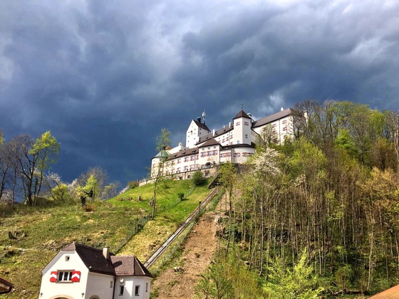 unterhalb Schloss Hohenaschau