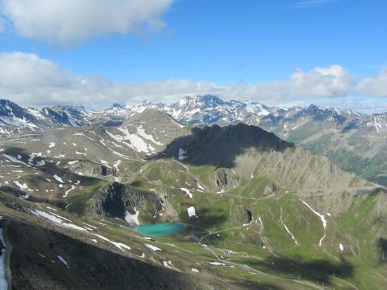 Ironbike, Grenzgrat zum Salaaser Kopf mit Aussicht ins Paznaun