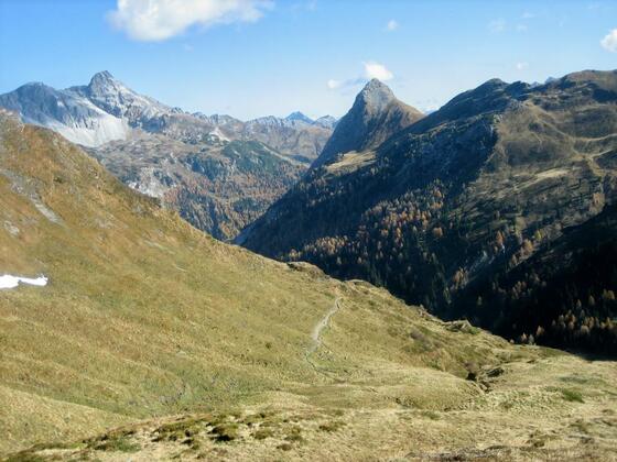 Landschaft an der Tappenkarseehütte mit Mosermandl (links)