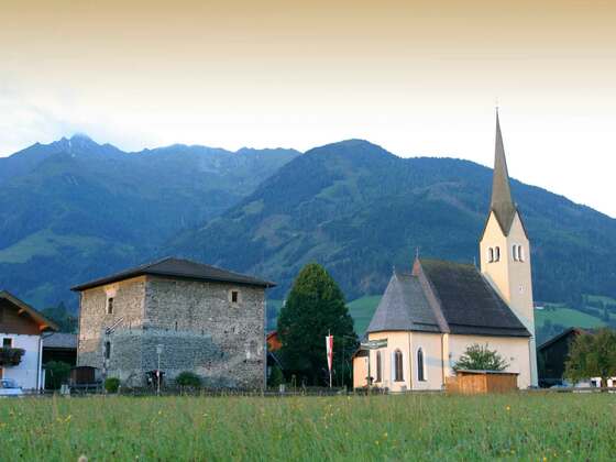 Das Felberturm Museum und die Felberkirche in Mittersill