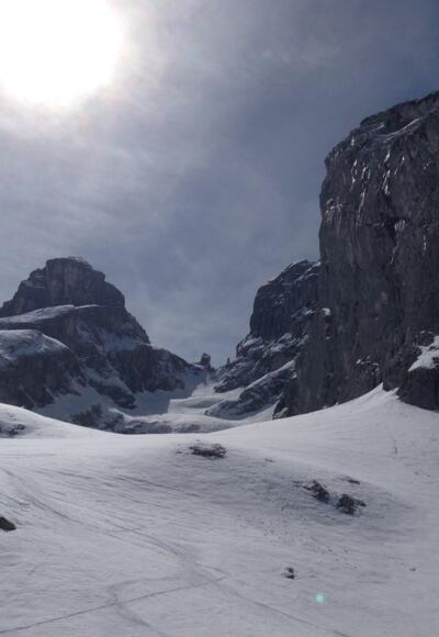 Blick auf den grossen Turm über den Eistobel (Stockzahn, Eckzahn)