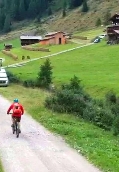 Am Ziel bei der Volkzeiner Hütte