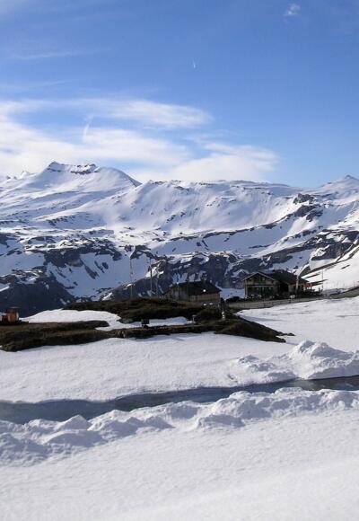 ganz rechts der Tauernkopf, mittig das Modereck und links davon die Noespitze und der Krumlkeeskopf