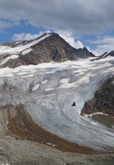 Die Innere Schwarze Schneid (links) und der Linke Fernerkogel (rechts). Aufgenommen vom Karles Kopf 2.901 m