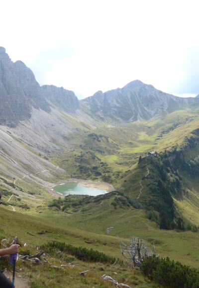 Lachenspitze, Lache und Landsberger Hütte