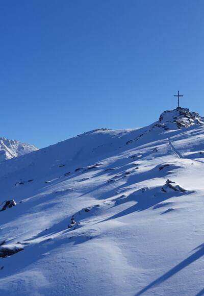 Der Schaflegerkogel (2405 m) in greifbarer Nähe.