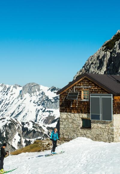 Fritz-Pflaum-Hütte im Winter