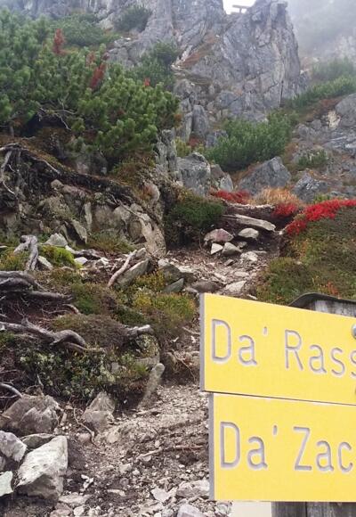 Hinweise auf die Varianten die unterwegs abzweigen.