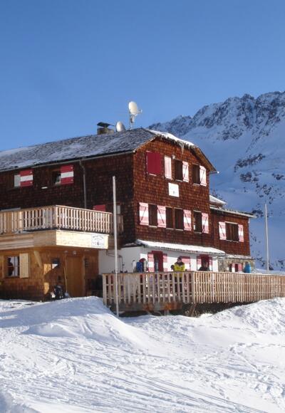 Vernagthütte Winteransicht