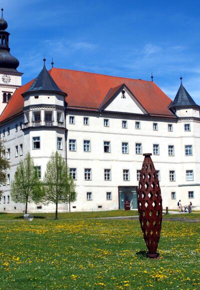 Schloss Hartheim 269m