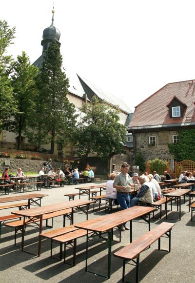 Im Kloster Kreuzberg findet jeden Mittwoch ein Treffen von Mountainbikefahrern statt.