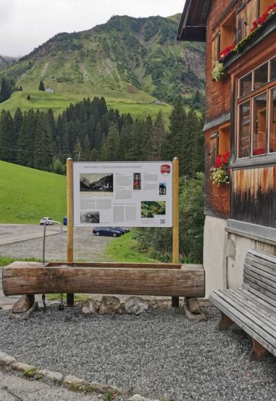 Dorfweg Infotafel Nr. 1