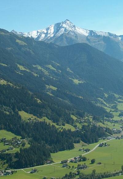 Blick vom Zellberg zur Ahornspitze