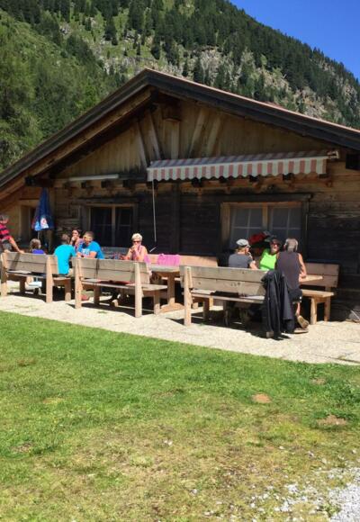 Hütte