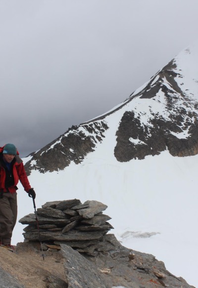 Schulter östlich des Vorderen Bratschenkopfs