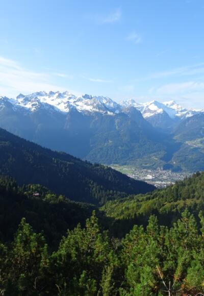 Blick hinunter auf Bludenz und Bürs