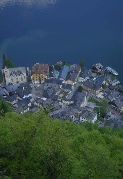 Welterbeblick vom Salzberg ins Zentrum von Hallstatt