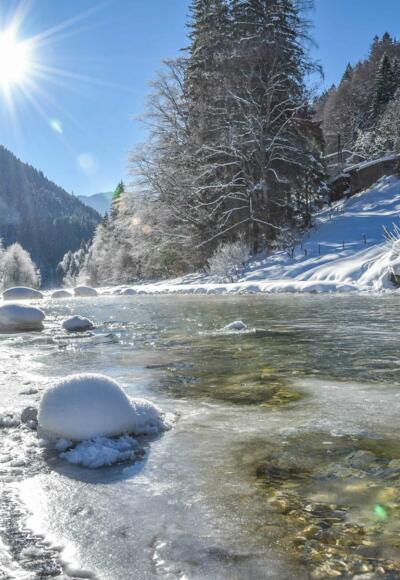 Brandenberger Ache im Winter bei Pinegg