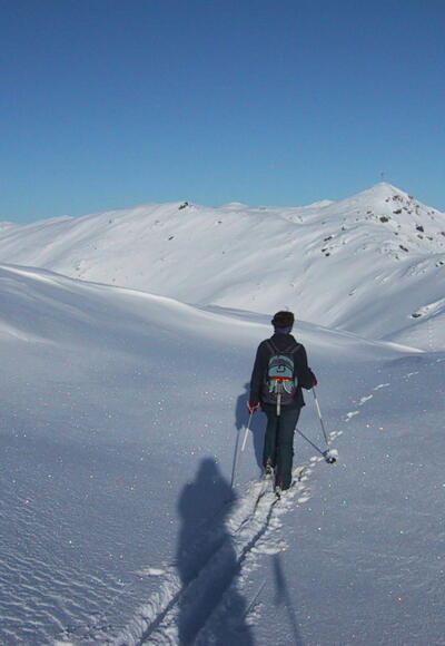 Gipfel rechts und Kreuz links
