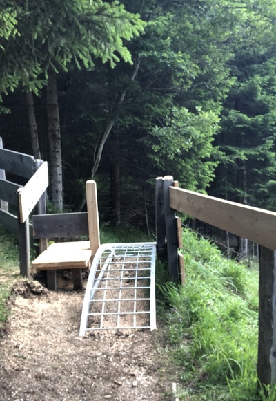 Zaunüberquerungshilfe