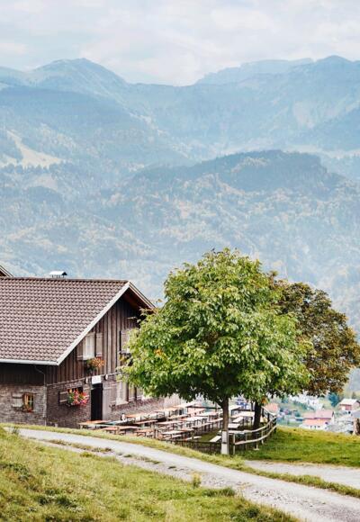 Alpe Schwende mit First im Hintergrund