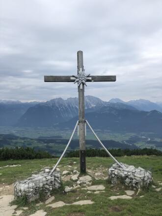 Schlenken Gipfelkreuz