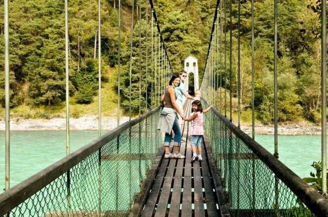 Piste cyclable des saveurs / pont suspendu
