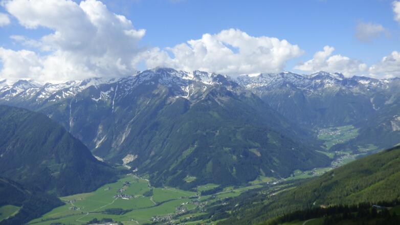 Toller Ausblick bereits beim Start der Wanderung.