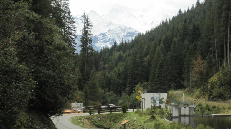 Wir wandern ins Trattenbachtal entlang des Goethewegs