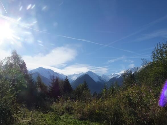 Am Anfang der Tour erwartet uns bereits ein herrlicher Ausblick auf den Nationalpark Hohe Tauern