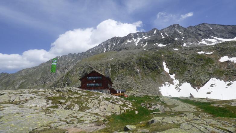 Die Zittauerhütte ...