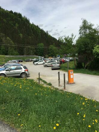 Gebührenpflichtiger Parkplatz