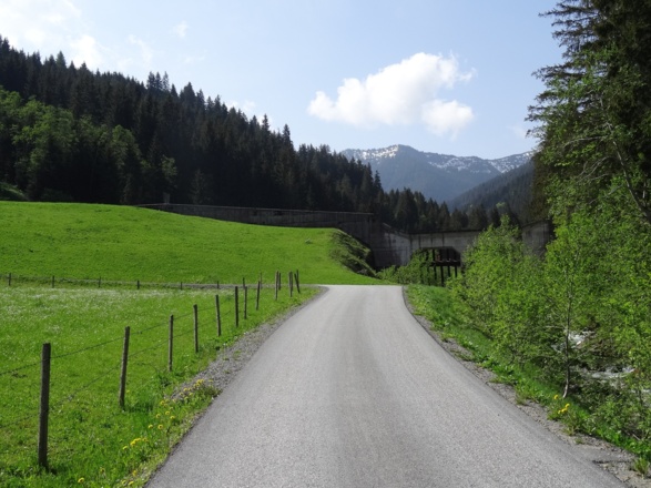Kreuzerlehenweg