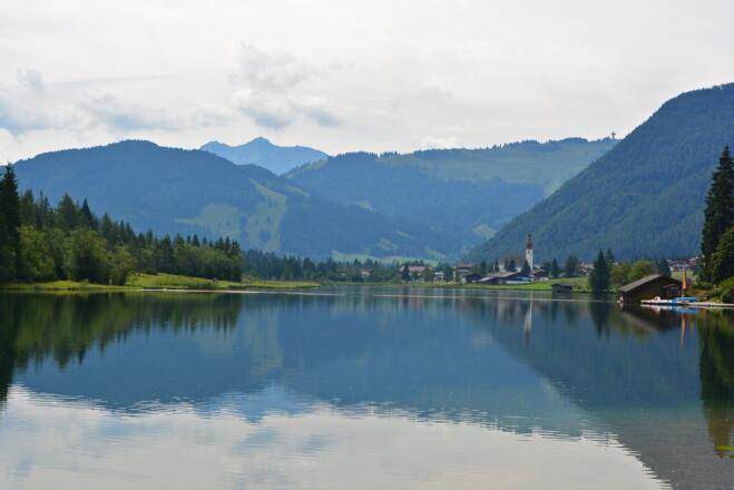 Entlang des Pillersees zurück ins Dorfzentrum St. Ulrich a.P.