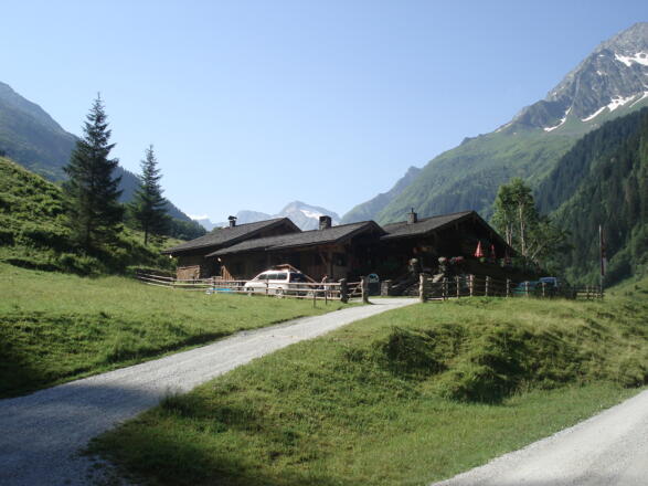 Gemütliche Einkehr bei der Senninger Alm