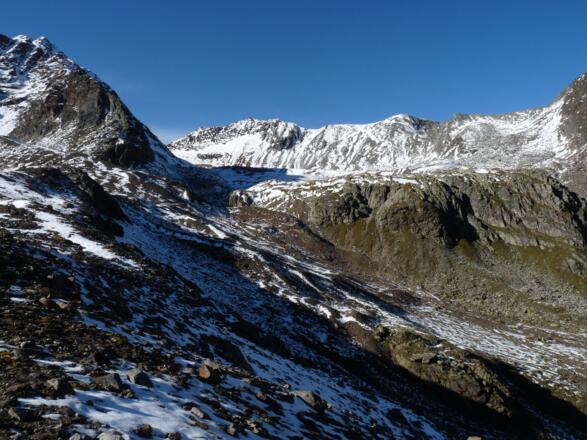 Blick zurück über das Hochtal &quot;Die Eiskasten&quot; zum Wurmtaler Kogel.