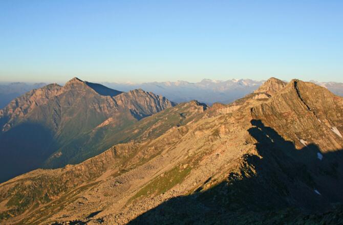Blick über die westlichen Ausläufer der Zillertaler Alpen