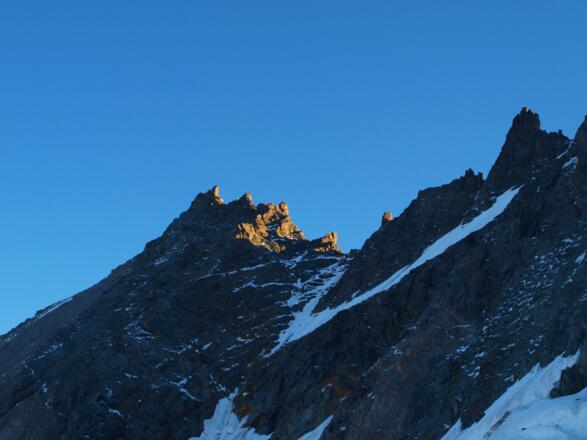 Schattige Westseite nach dem Einstieg ~3340m