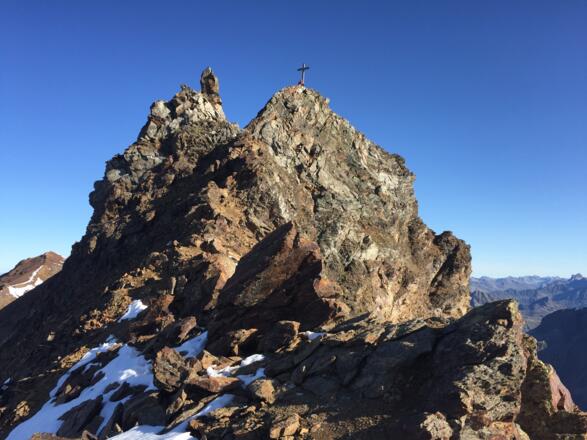 Die letzten Klettermeter zum Gipfel des Silvrettahorns