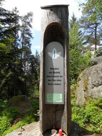 Hinweistafel beim Herrgottsitz